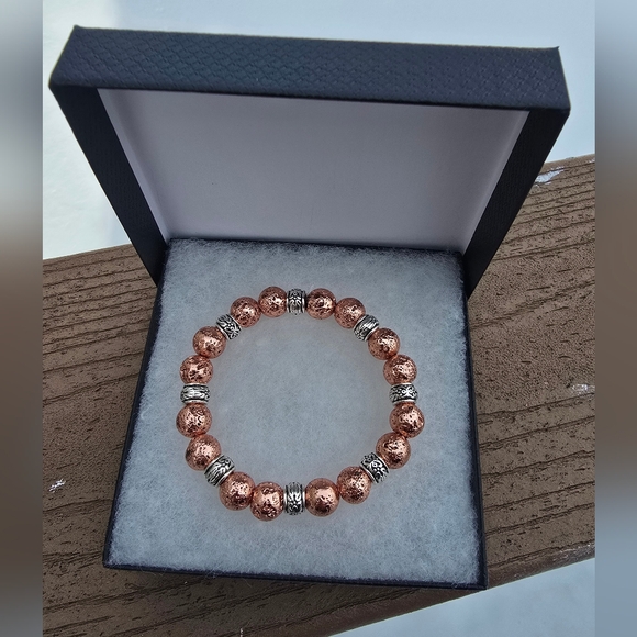 Elegant Rose Gold and Silver Beaded Handmade Bracelet - Picture 2 of 2